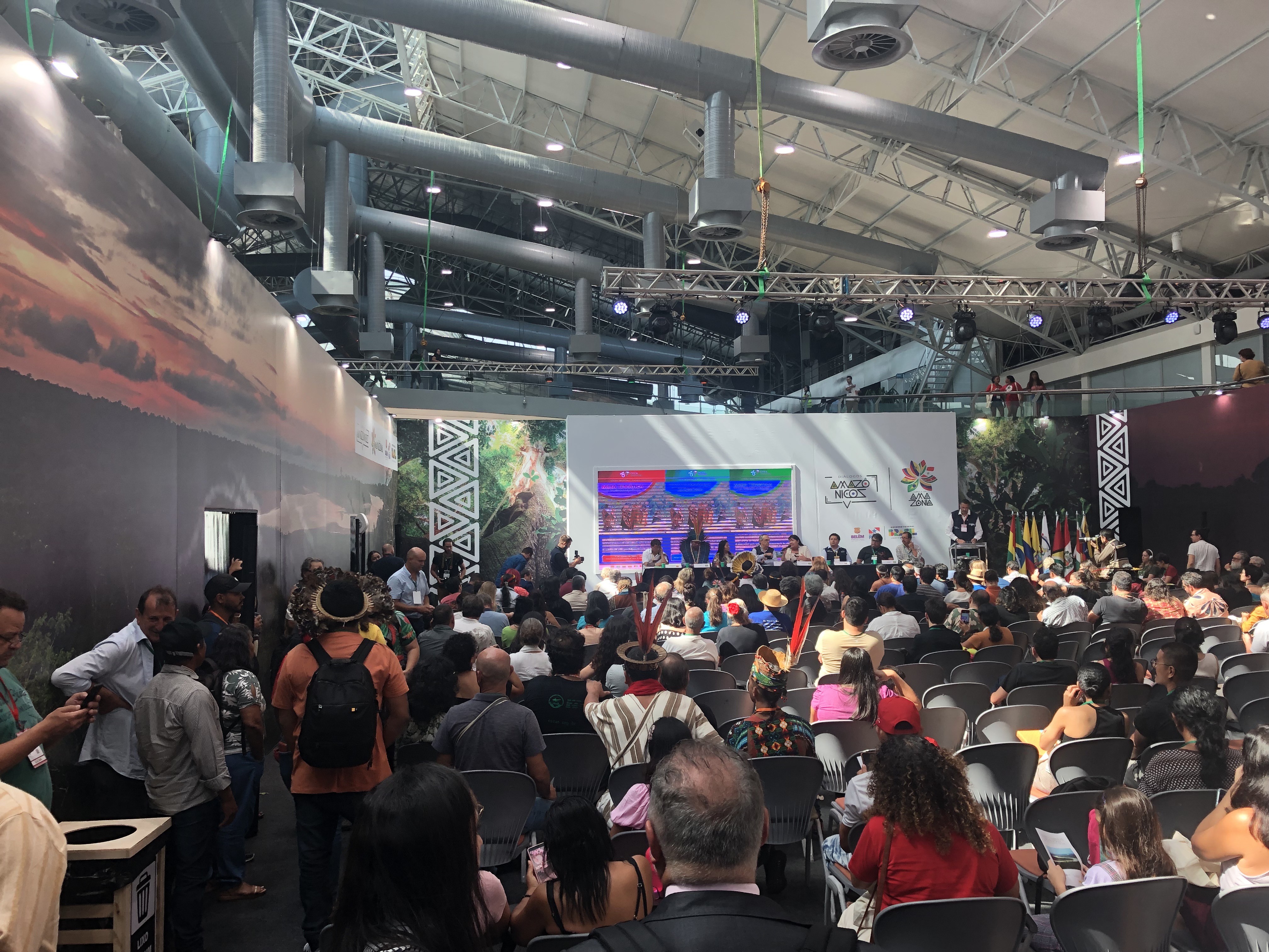 Intérpretes na Cúpula da Amazônia 2023